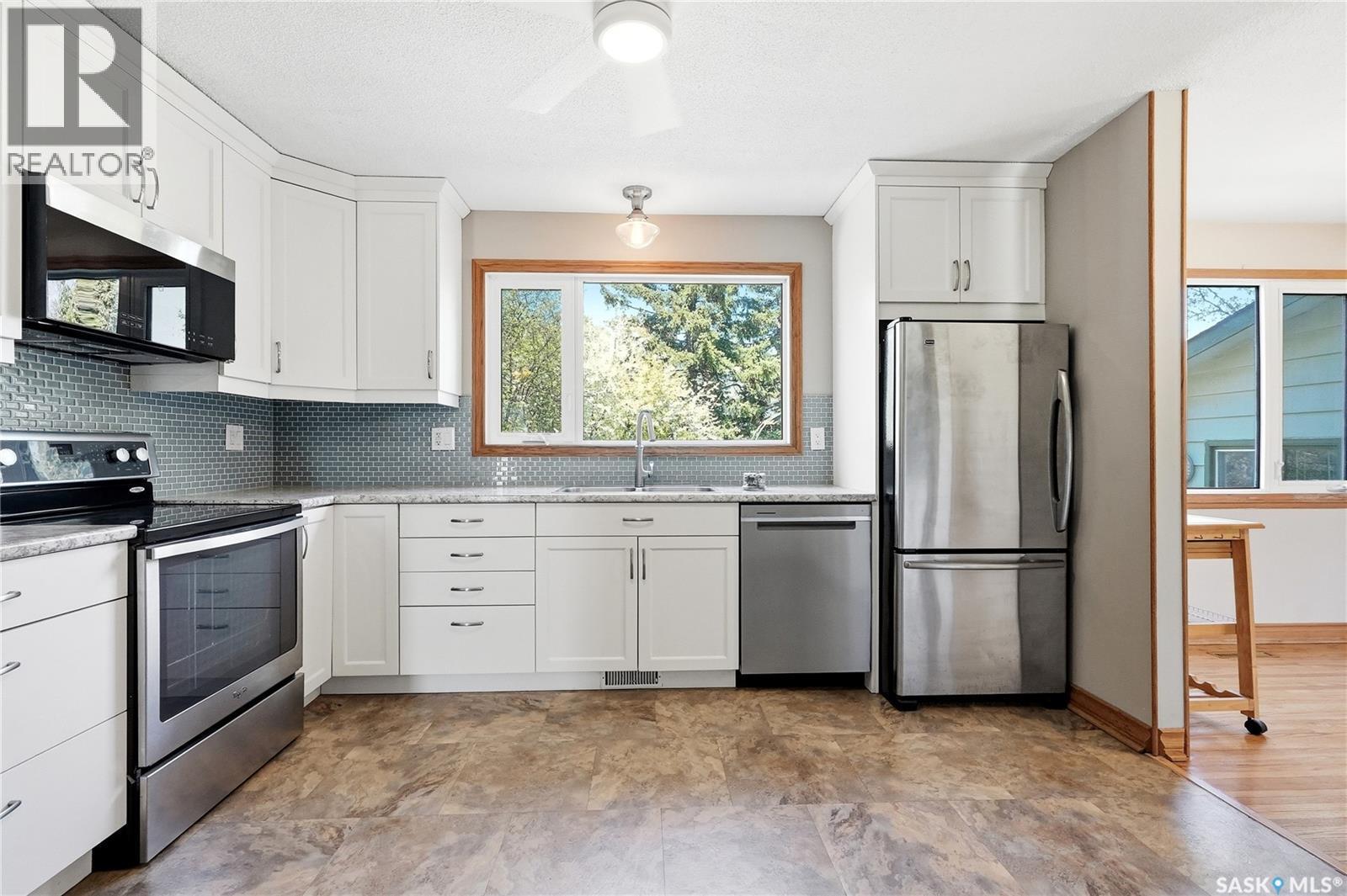 2338 Easthill, Saskatoon, SK