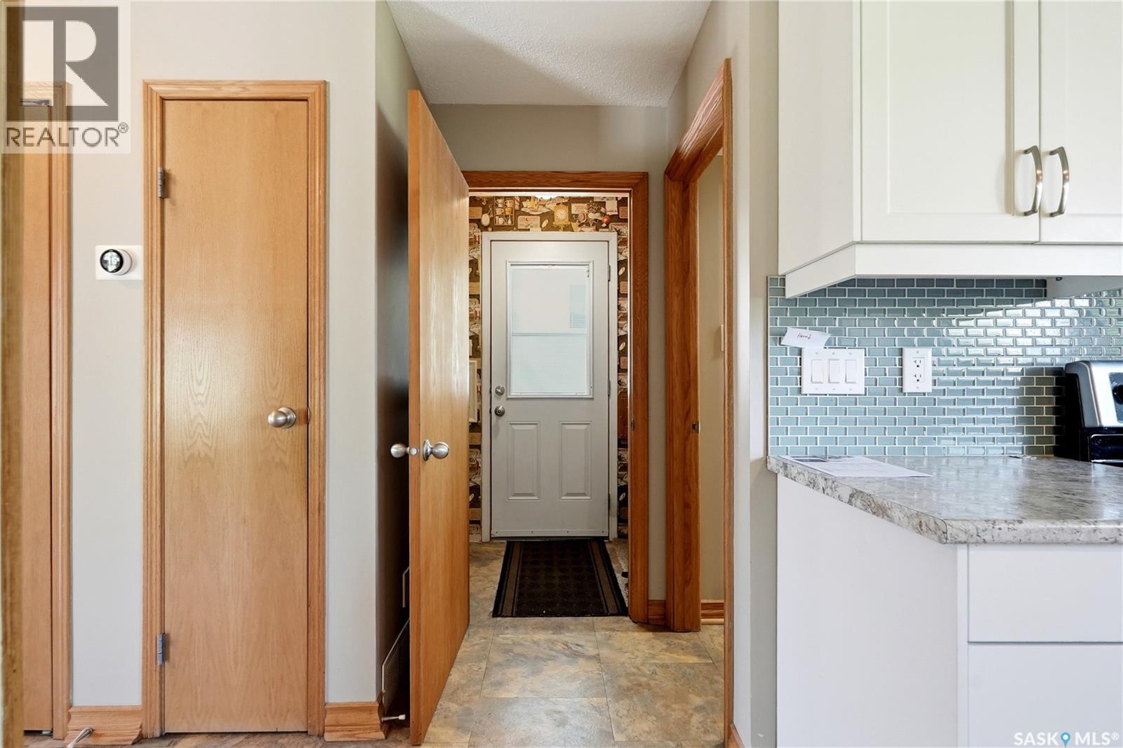 2338 Easthill, Saskatoon, SK