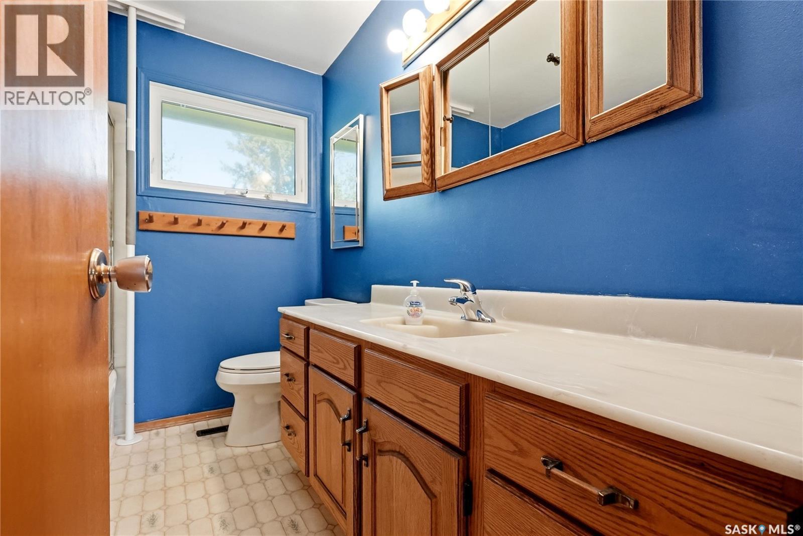 2338 Easthill, Saskatoon, SK