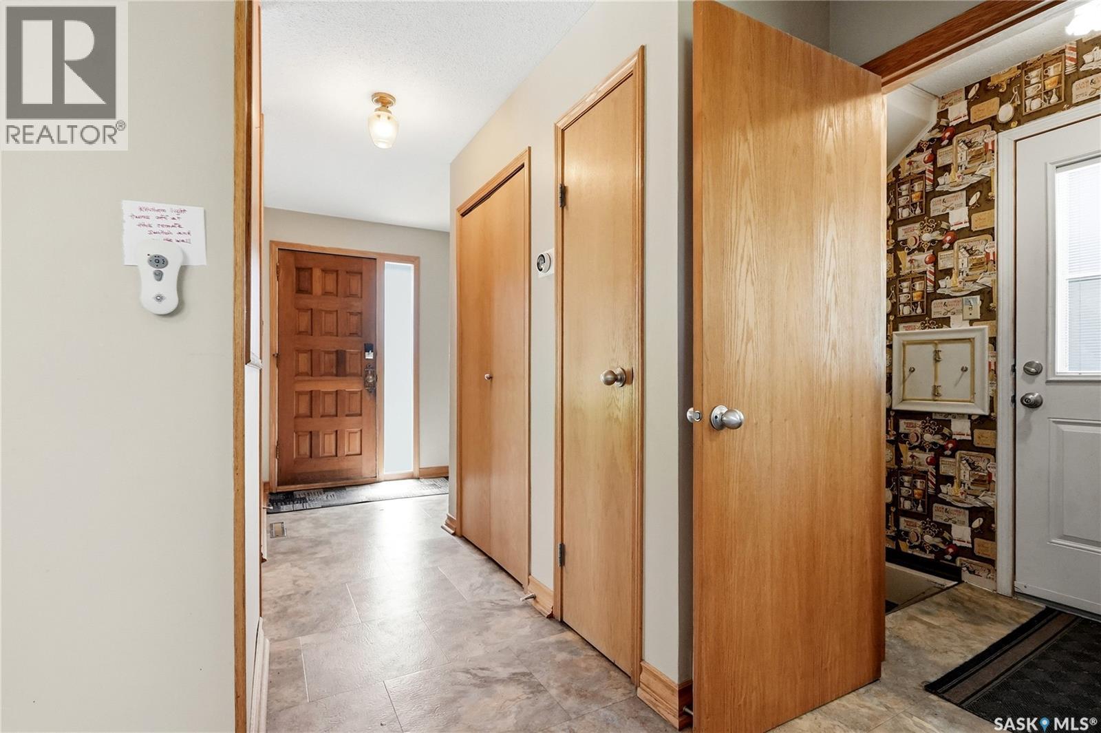 2338 Easthill, Saskatoon, SK