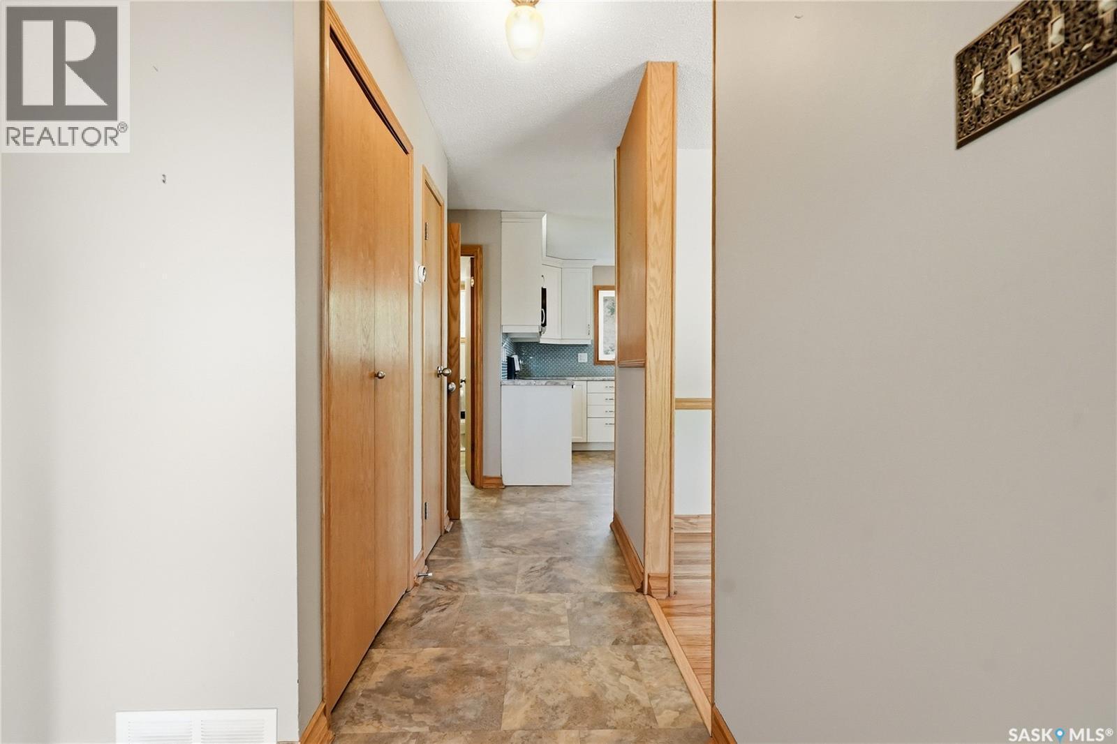 2338 Easthill, Saskatoon, SK
