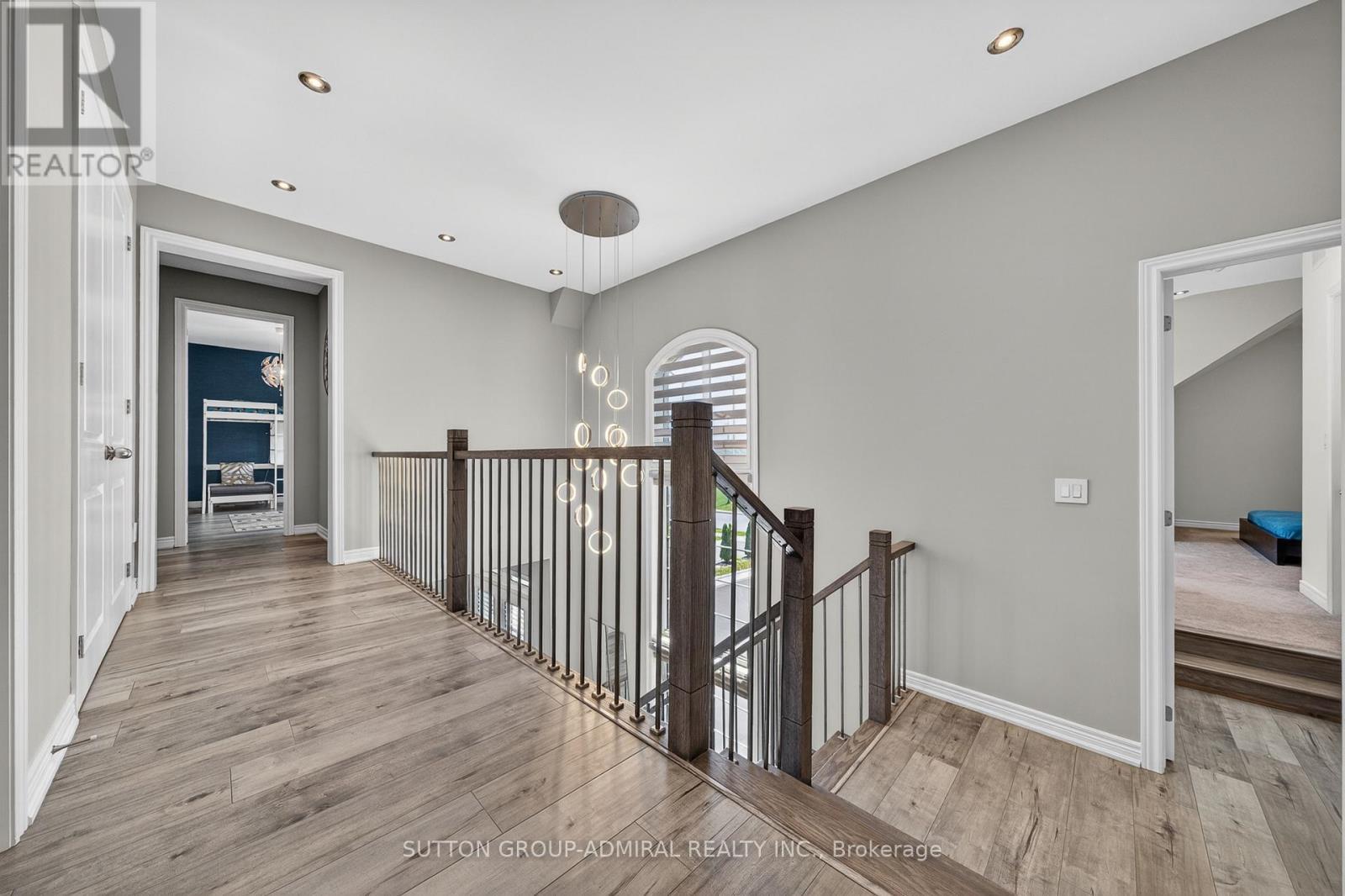 187 Trail Boulevard, Springwater, ON
