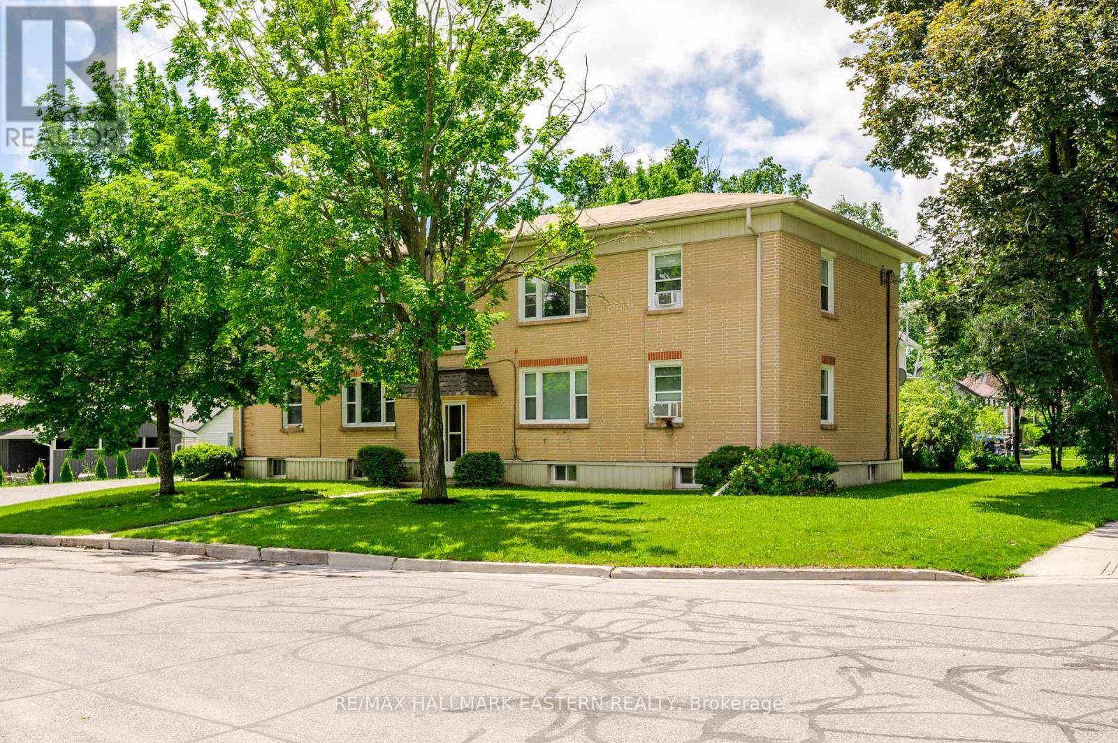 809 Nicholls Street, Peterborough (Northcrest Ward 5), ON