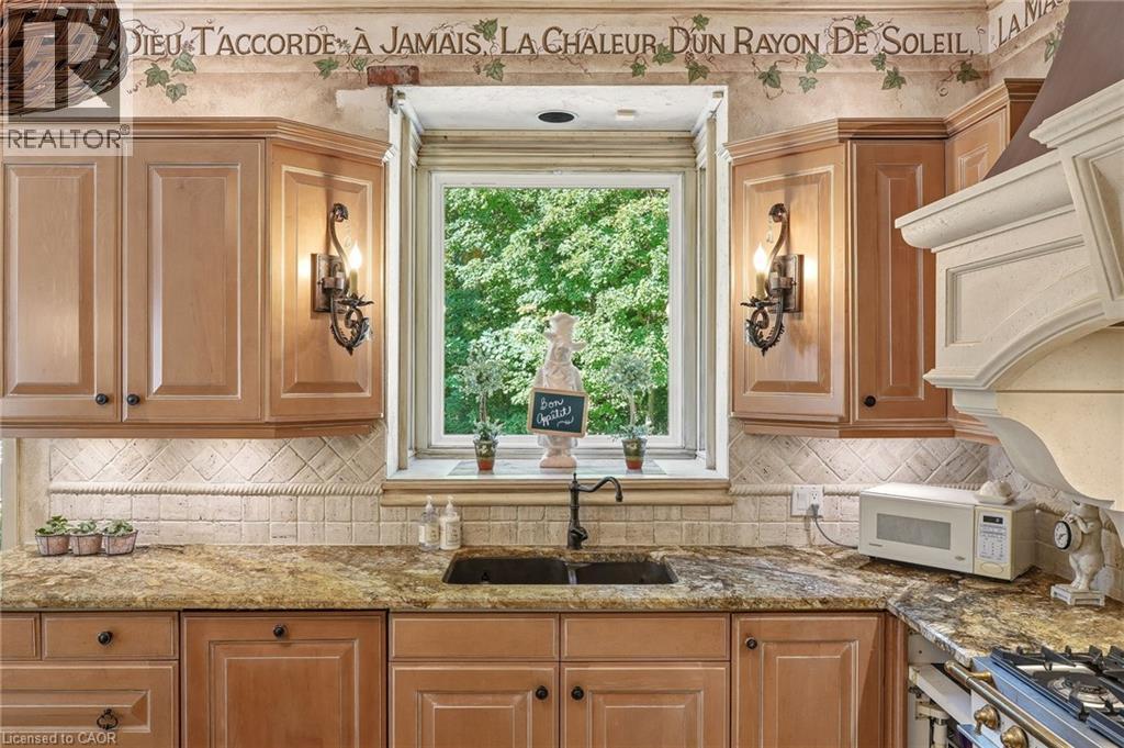 1111 Crofton Way, Burlington, ON