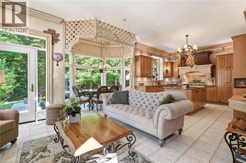 1111 Crofton Way, Burlington, ON