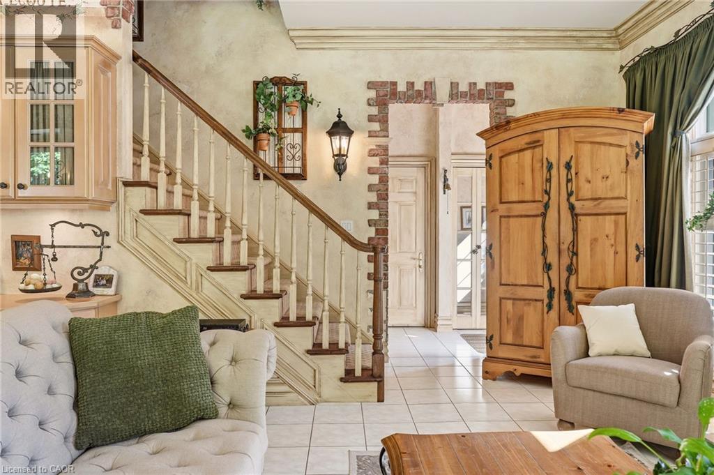 1111 Crofton Way, Burlington, ON