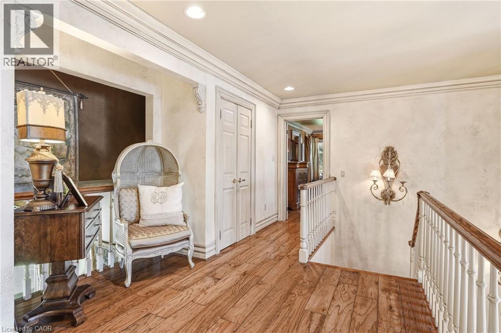 1111 Crofton Way, Burlington, ON
