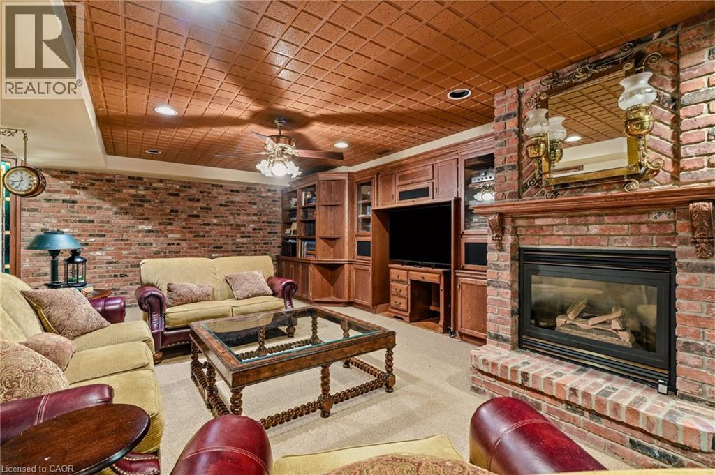 1111 Crofton Way, Burlington, ON