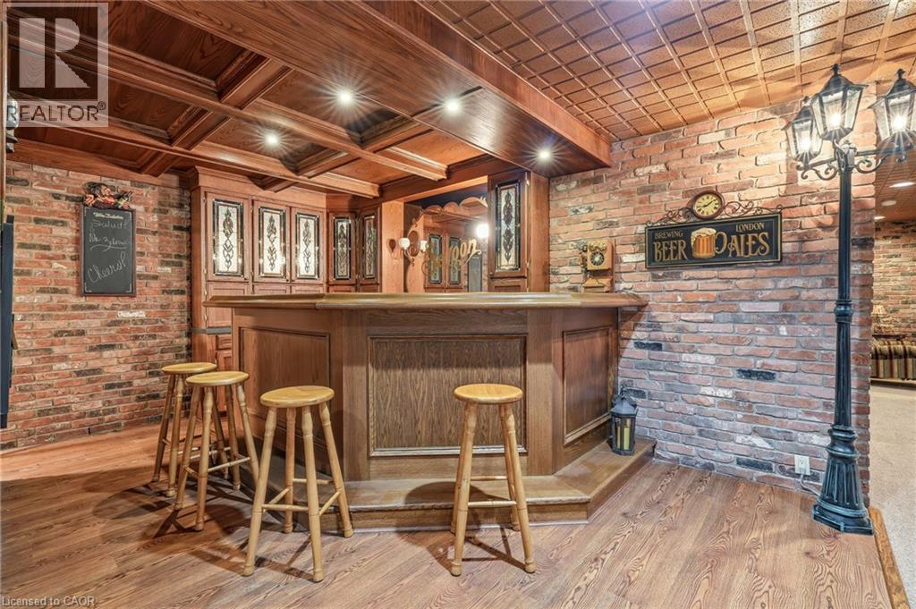 1111 Crofton Way, Burlington, ON