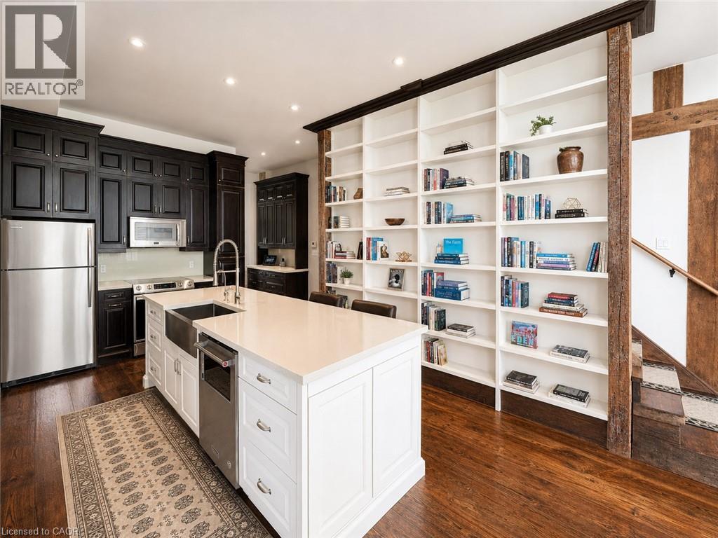 6115 Guelph Line, Burlington, ON - Indoor Photo Showing Kitchen
