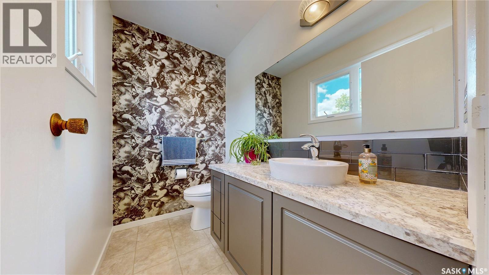 6150 7Th Avenue N, Regina, SK