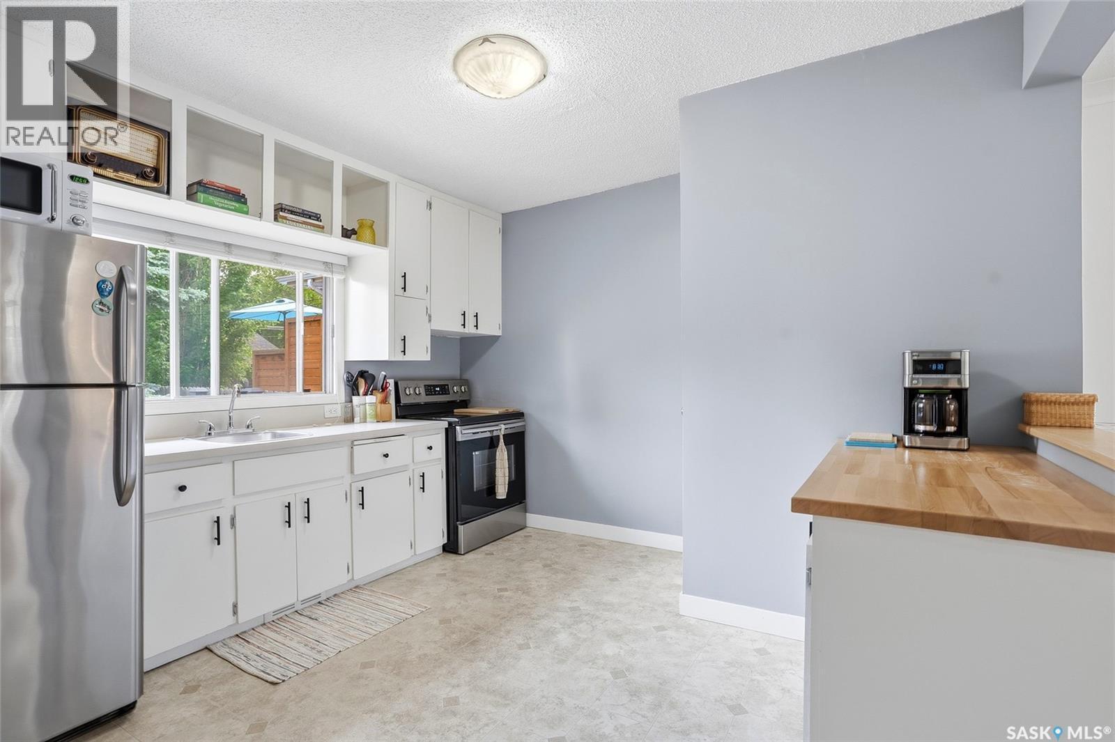 902 10Th Street E, Saskatoon, SK