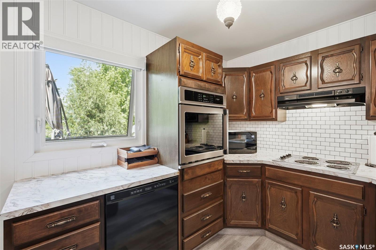 2607 Dufferin Avenue, Saskatoon, SK