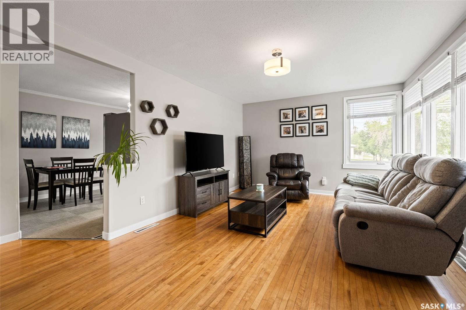 4835 7Th Avenue, Regina, SK