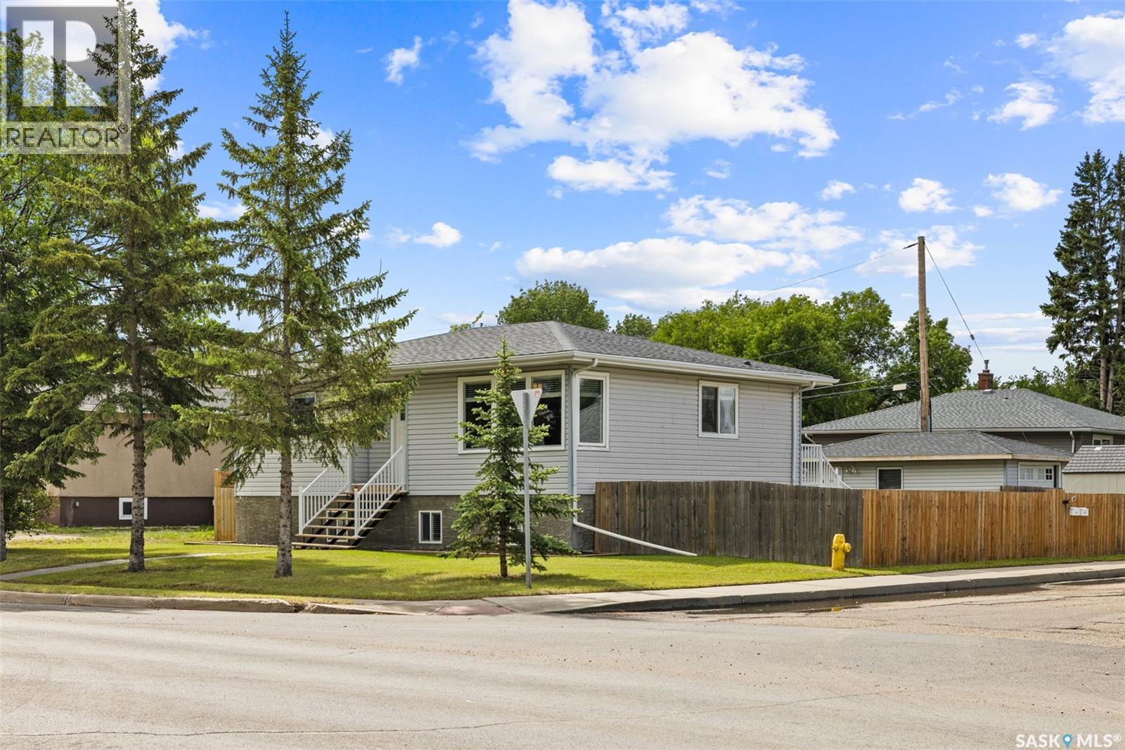 4835 7Th Avenue, Regina, SK