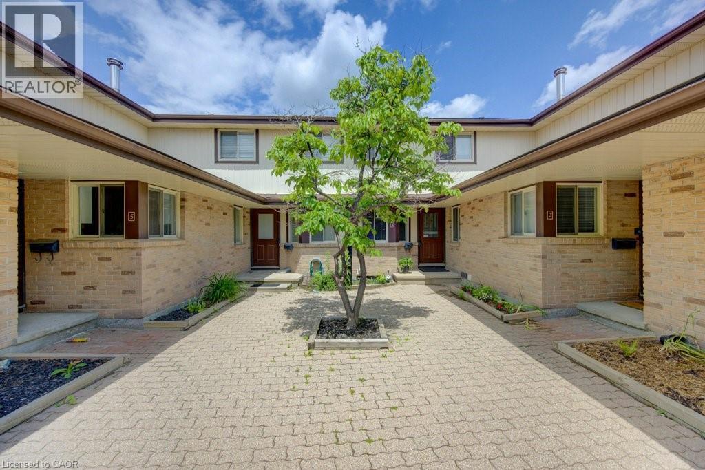 458 Beechwood Place Unit# 3, Waterloo, ON - Outdoor