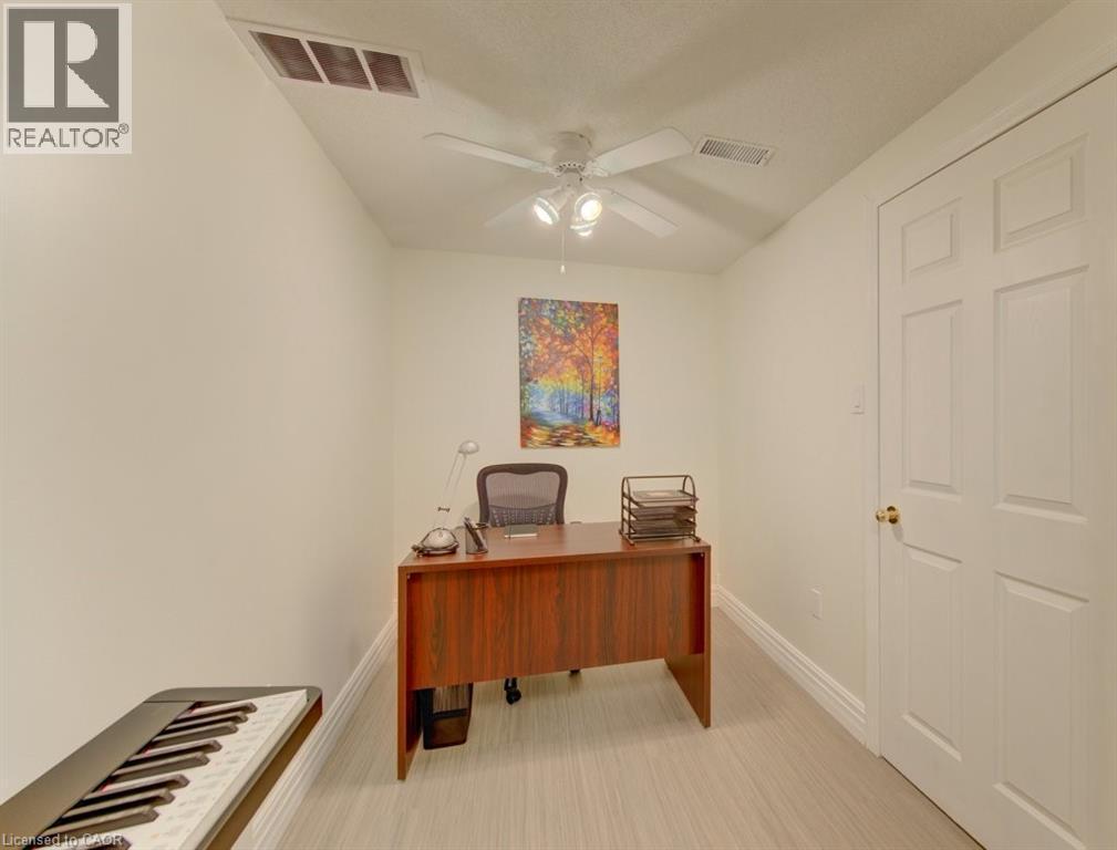 458 Beechwood Place Unit# 3, Waterloo, ON - Indoor Photo Showing Office