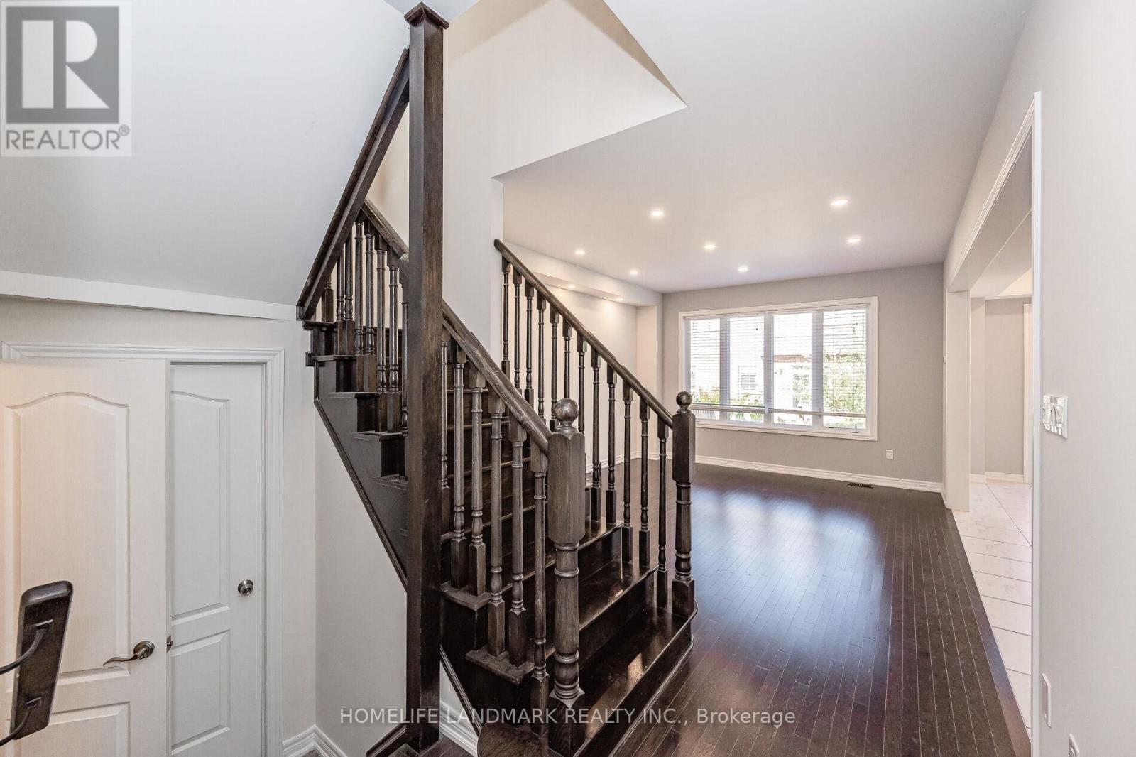 3899 Arvona Place, Mississauga, ON