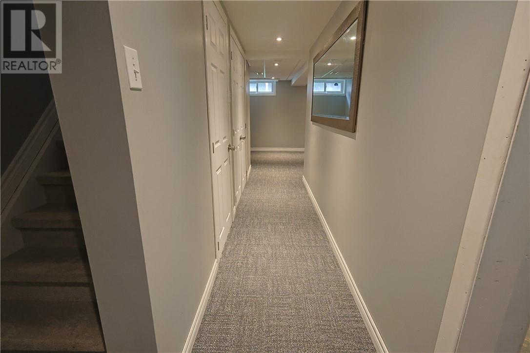 12 Downsview Crescent, Ottawa, ON
