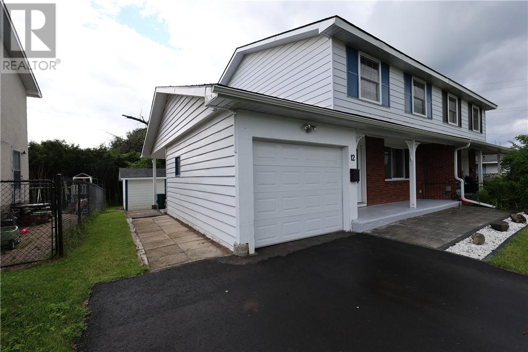 12 Downsview Crescent, Ottawa, ON