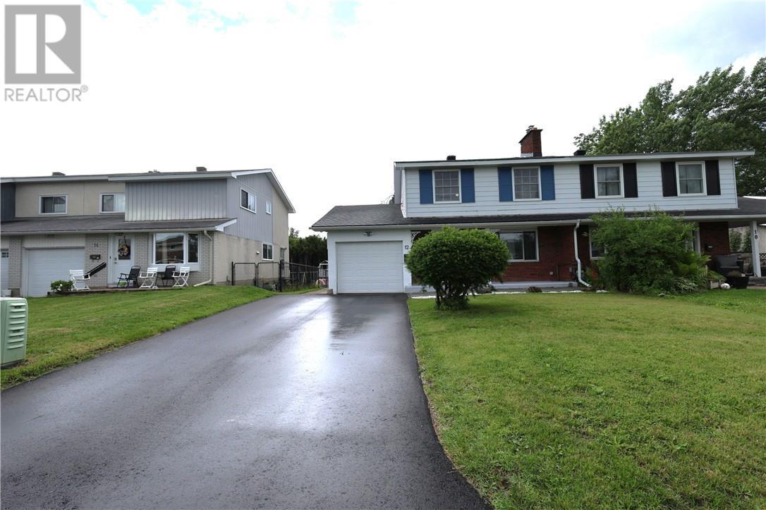 12 Downsview Crescent, Ottawa, ON