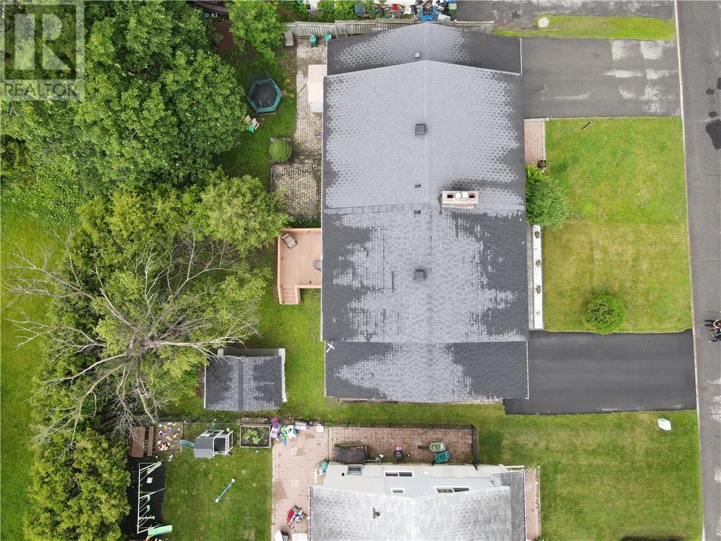 12 Downsview Crescent, Ottawa, ON - Outdoor