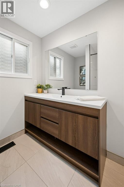 530 Penny Lane, Waterloo, ON