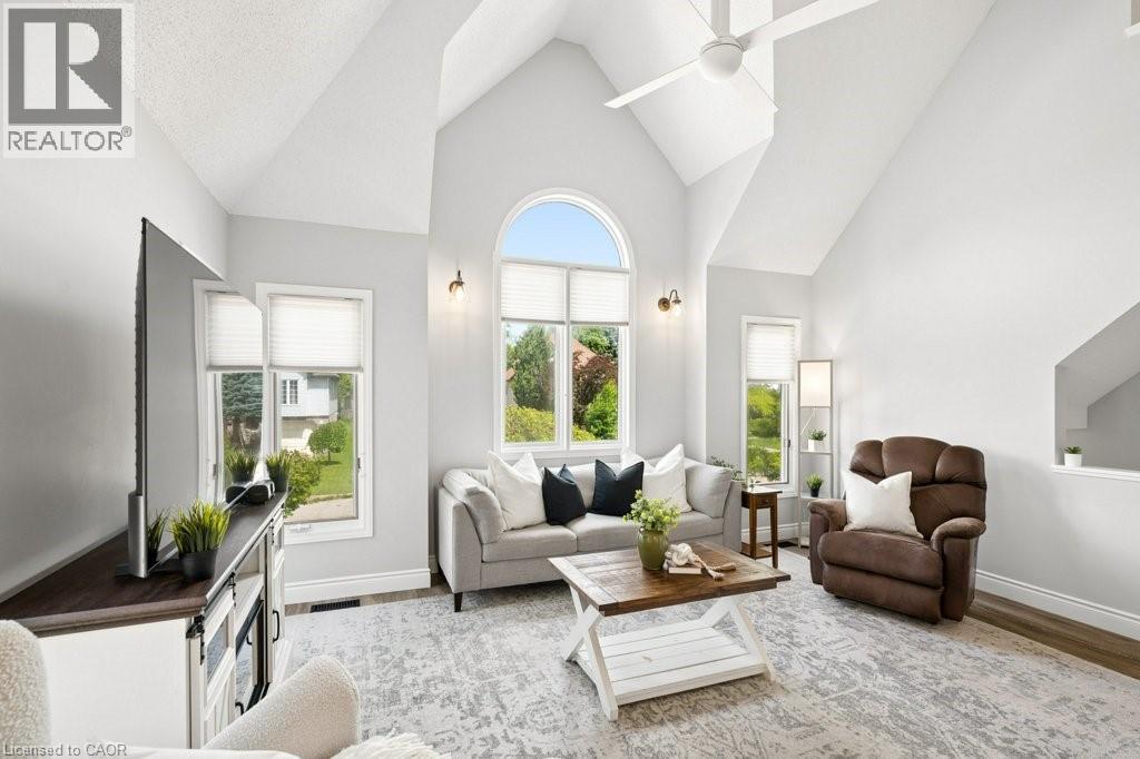530 Penny Lane, Waterloo, ON