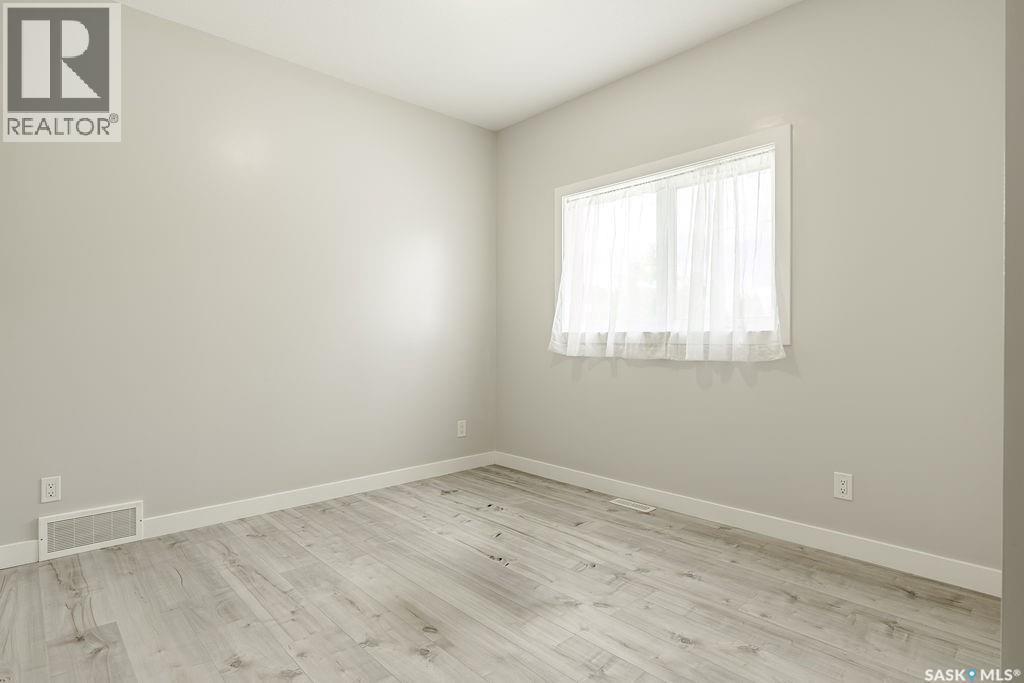1539 E Avenue N, Saskatoon, SK