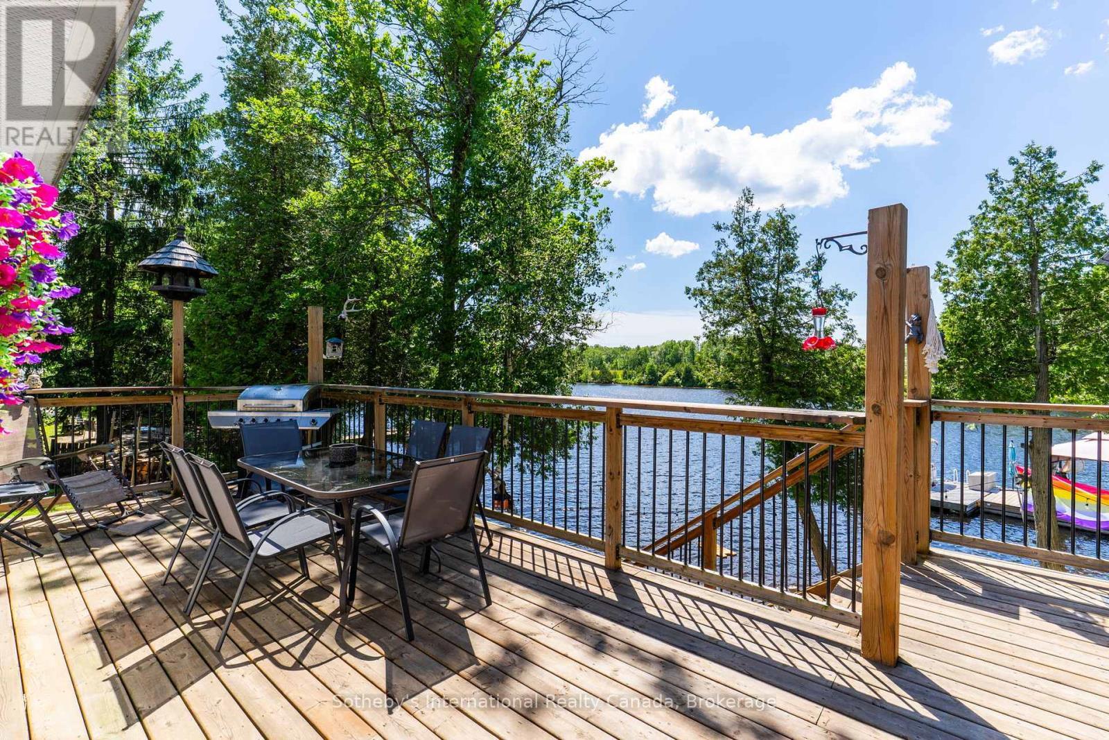 8 Lakeview Crescent, Mckellar, ON - Outdoor With Deck Patio Veranda