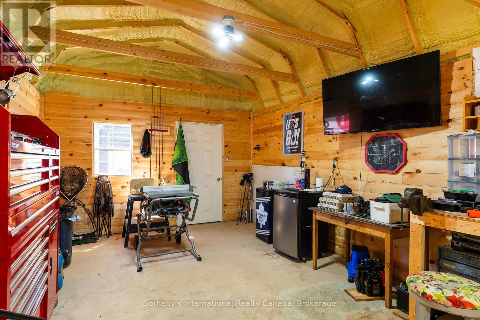 8 Lakeview Crescent, Mckellar, ON - Indoor