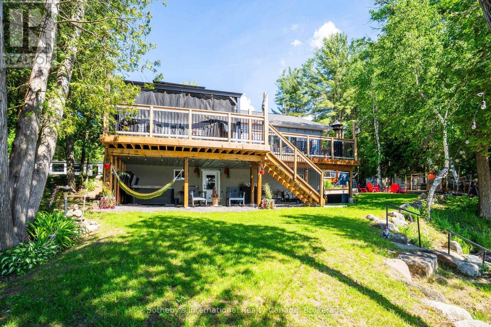 8 Lakeview Crescent, Mckellar, ON - Outdoor With Deck Patio Veranda