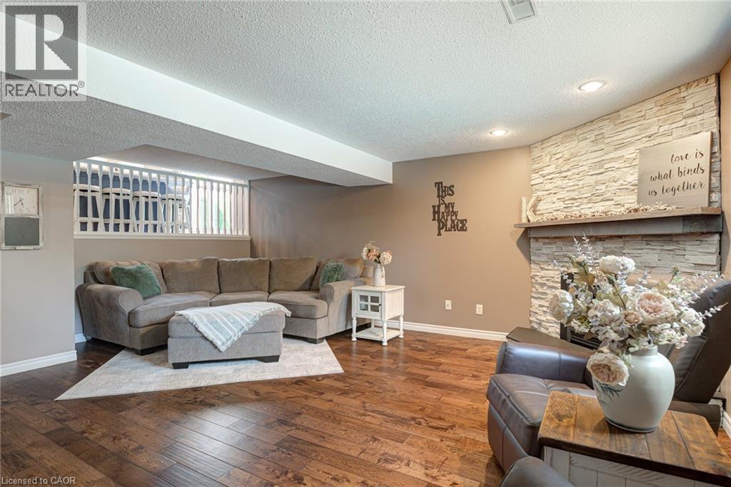 479 Timbercroft Crescent, Waterloo, ON