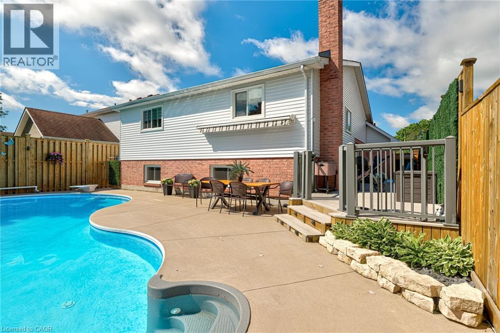 479 Timbercroft Crescent, Waterloo, ON