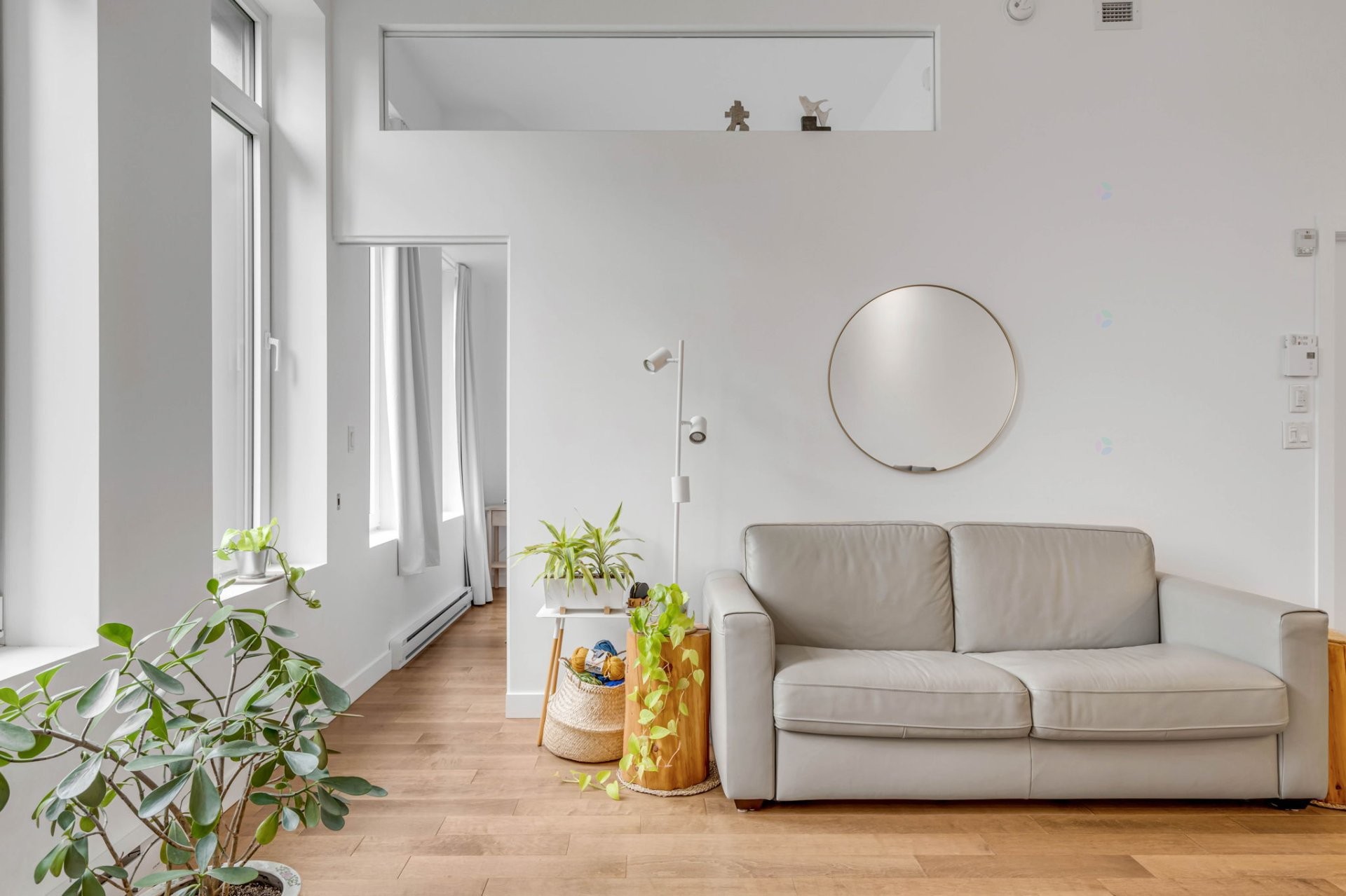 Salon - 205-880 Rue Père-Marquette, Québec (La Cité-Limoilou), QC - Indoor Photo Showing Living Room