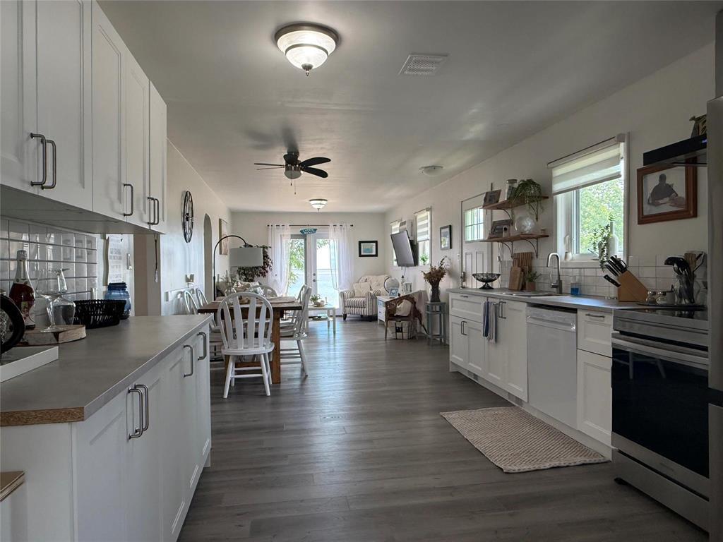 6 Beach Road, Langruth, MB