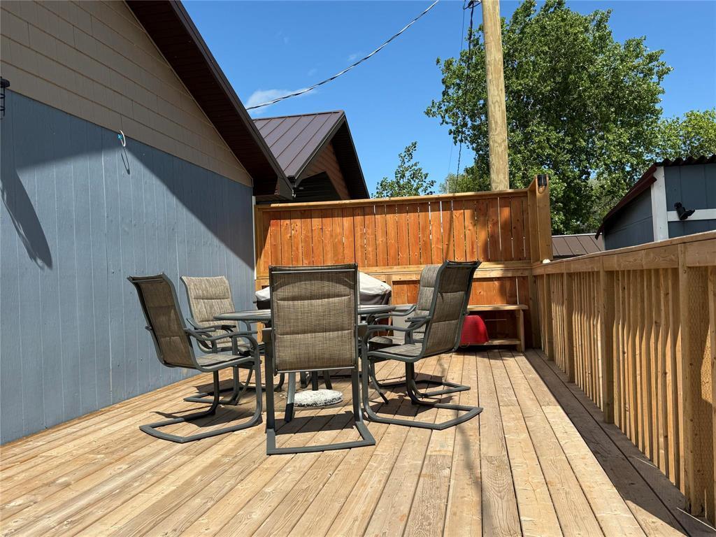 6 Beach Road, Langruth, MB