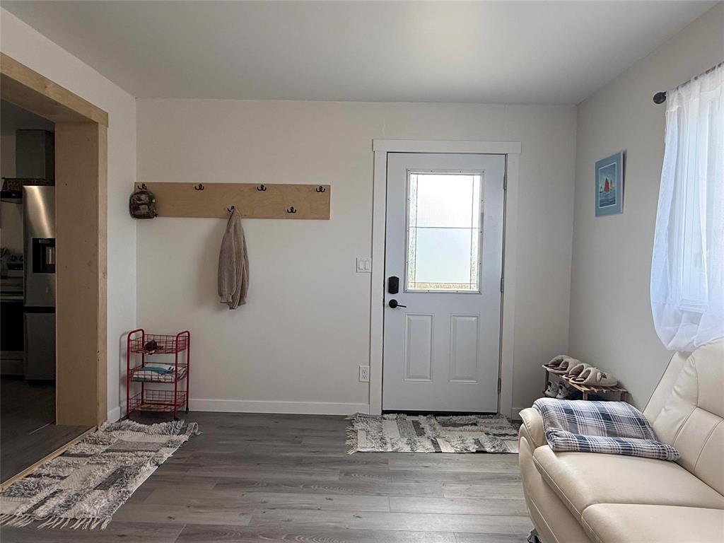 6 Beach Road, Langruth, MB