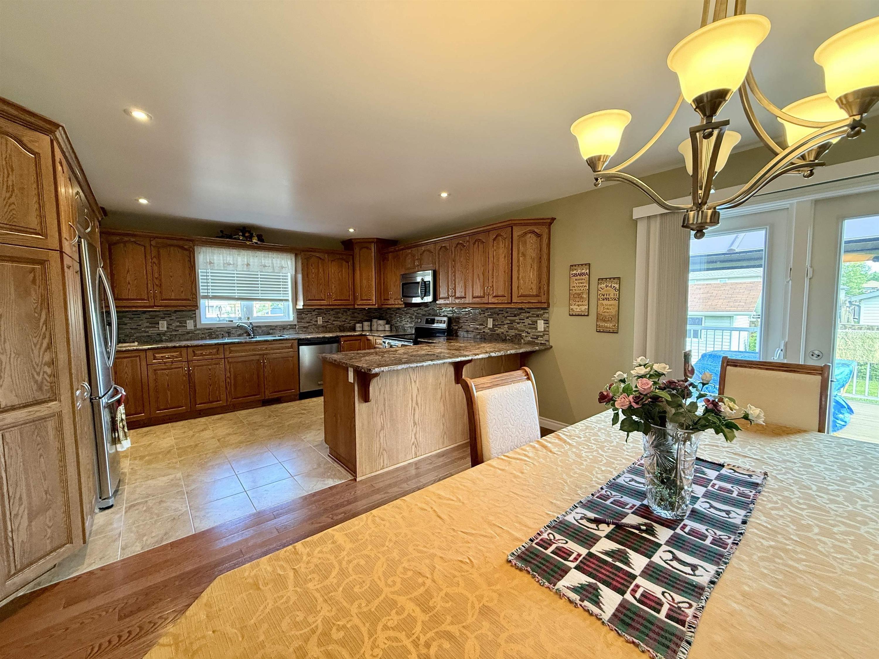547 Fireweed Bay, Thunder Bay, ON