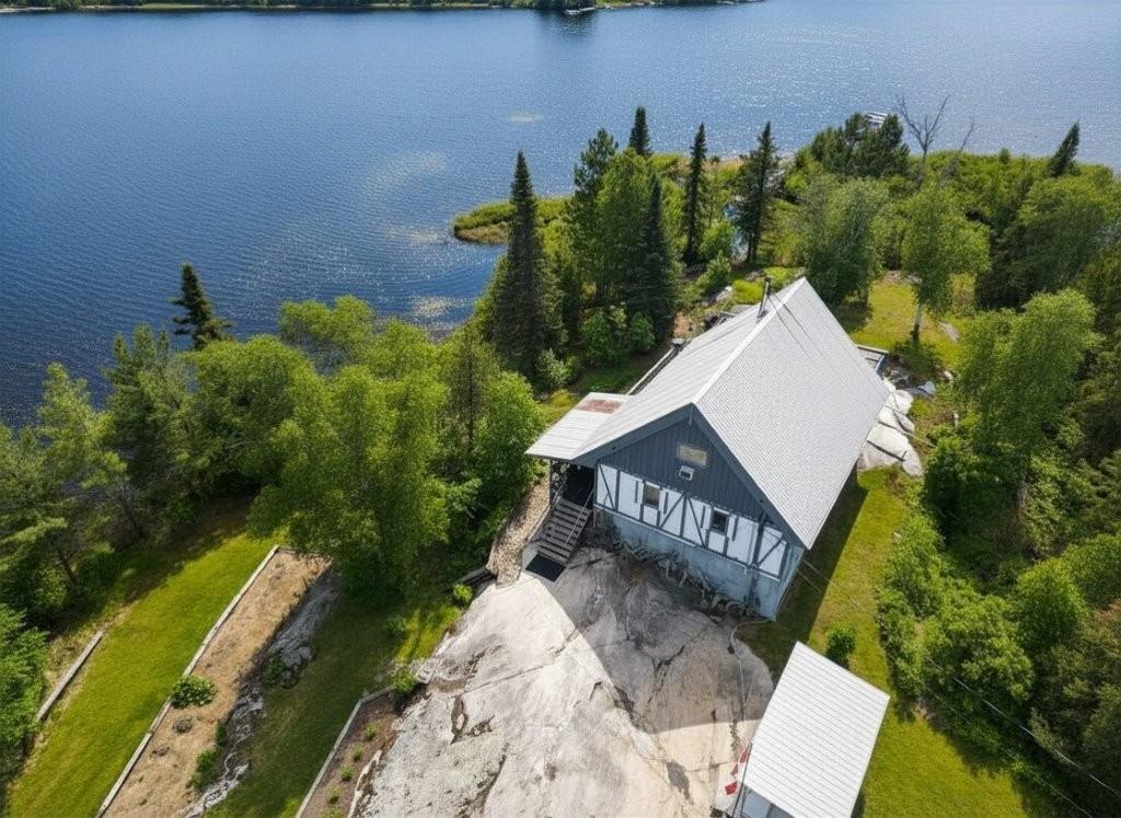 2131 Hwy 11, Atikokan, ON