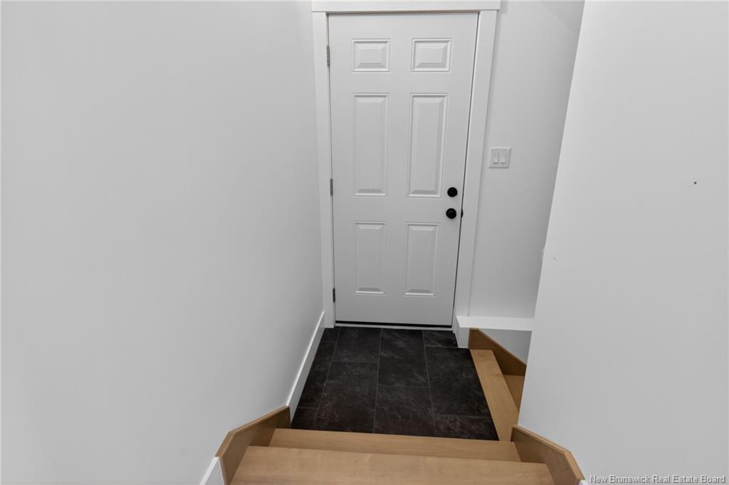 18 Cedric Crt, Dieppe, NB