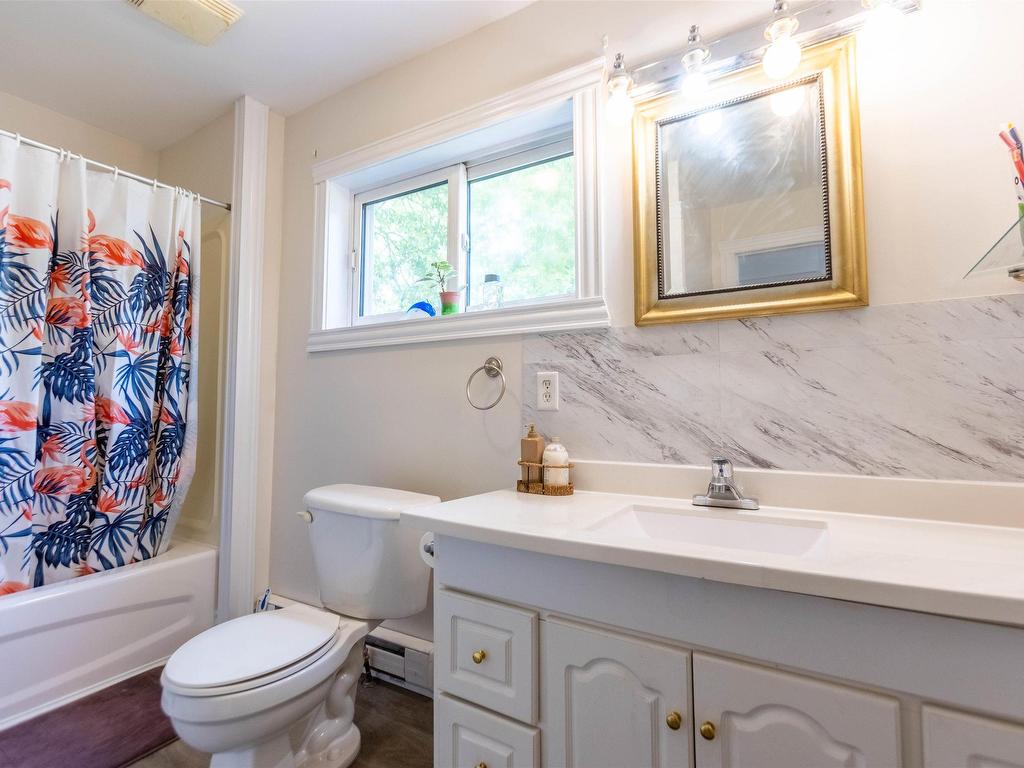 35 Hickman Street, Amherst, NS