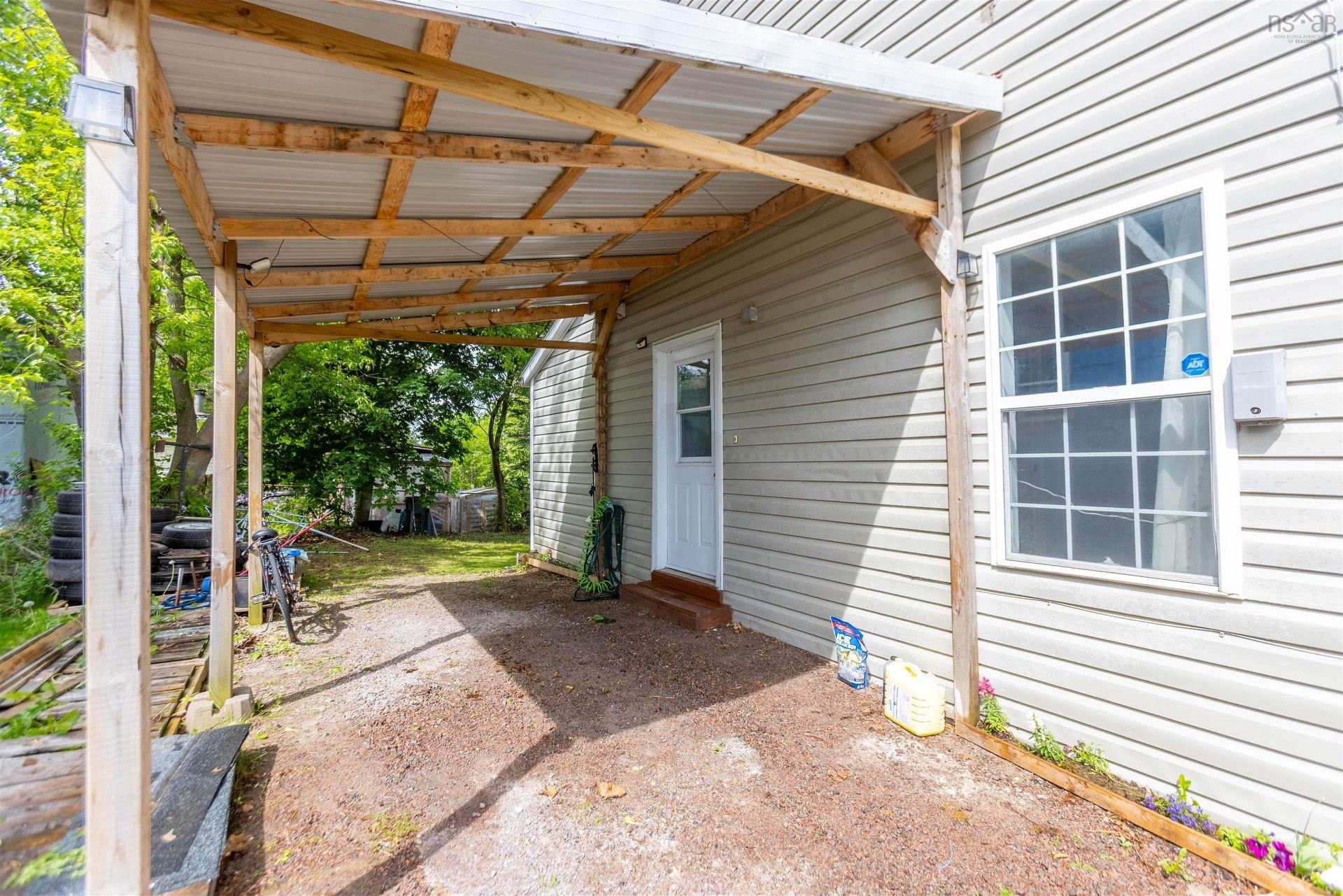 35 Hickman Street, Amherst, NS