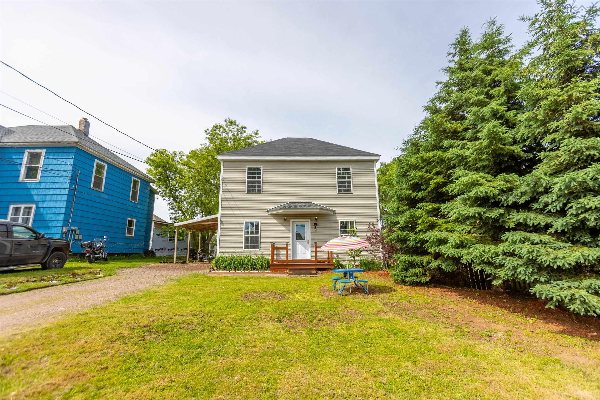 35 Hickman Street, Amherst, NS