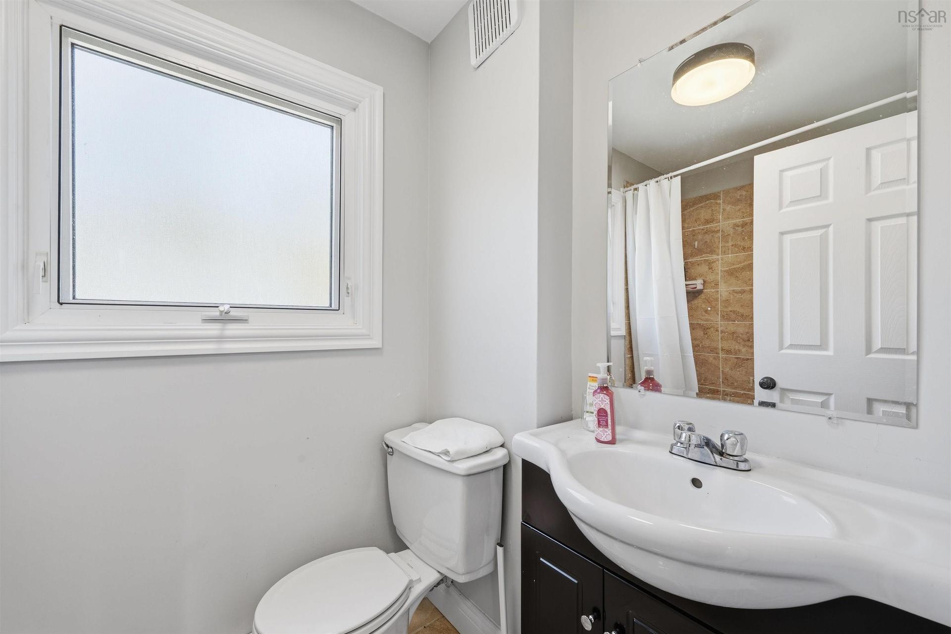 475 Shore Drive, Bedford, NS