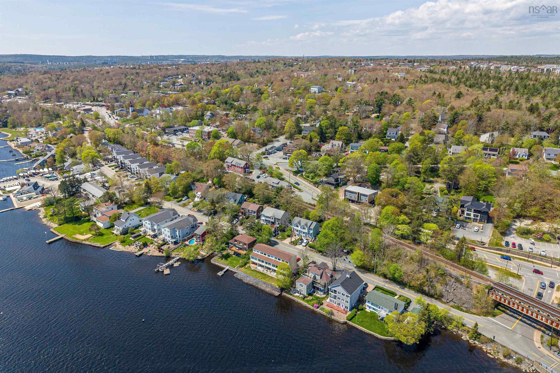 475 Shore Drive, Bedford, NS