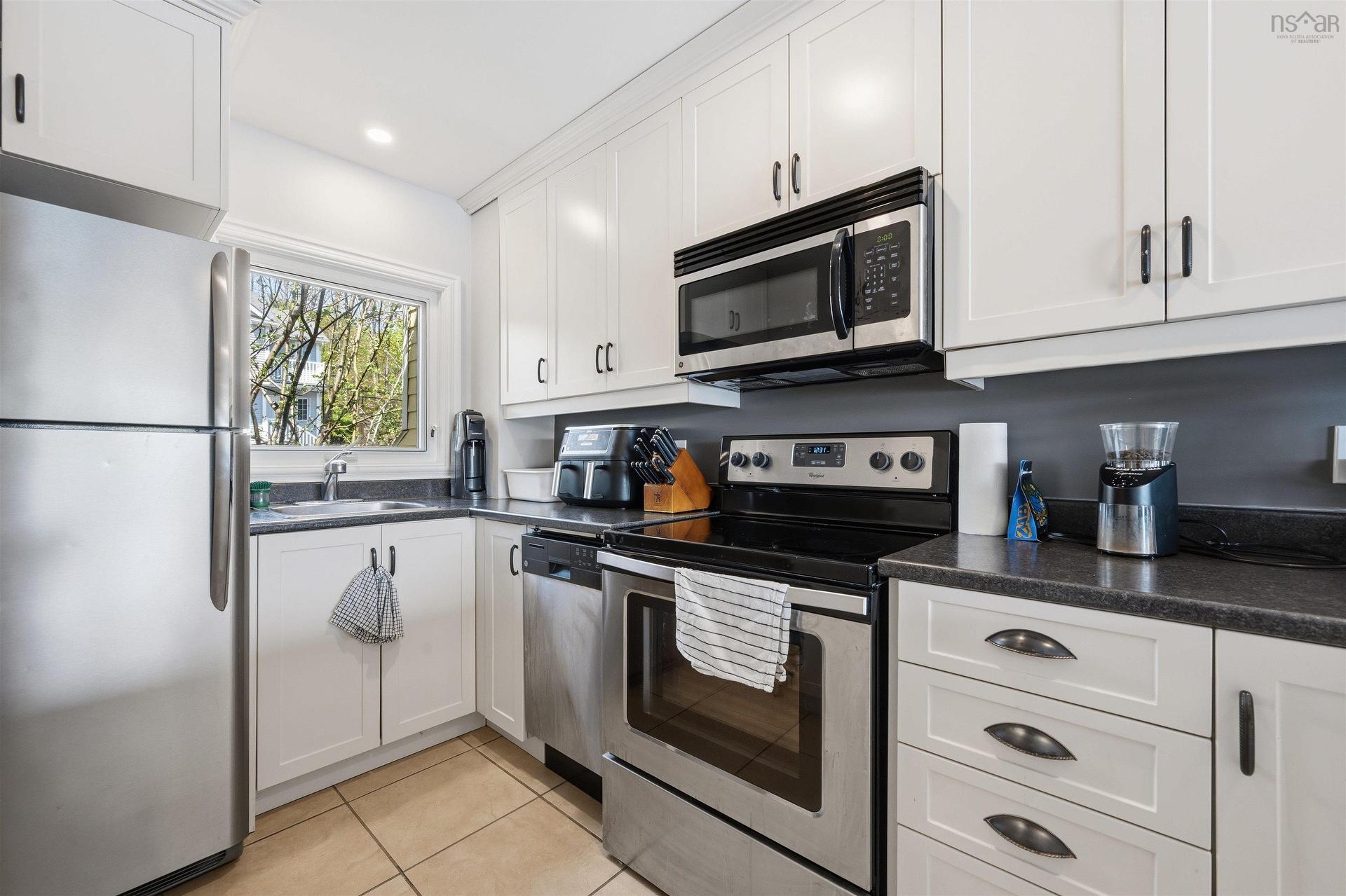475 Shore Drive, Bedford, NS