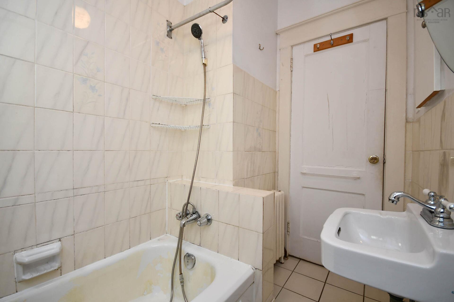 6285 Willow Street, Halifax, NS - Indoor Photo Showing Bathroom
