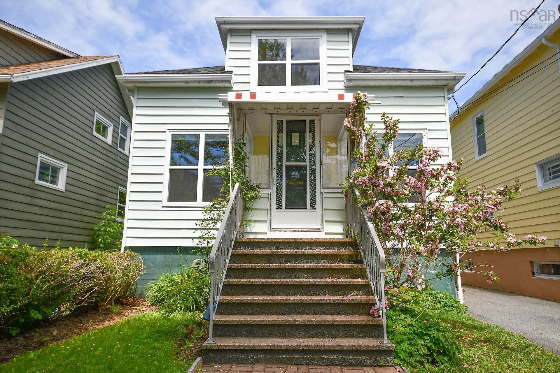 6285 Willow Street, Halifax, NS - Outdoor