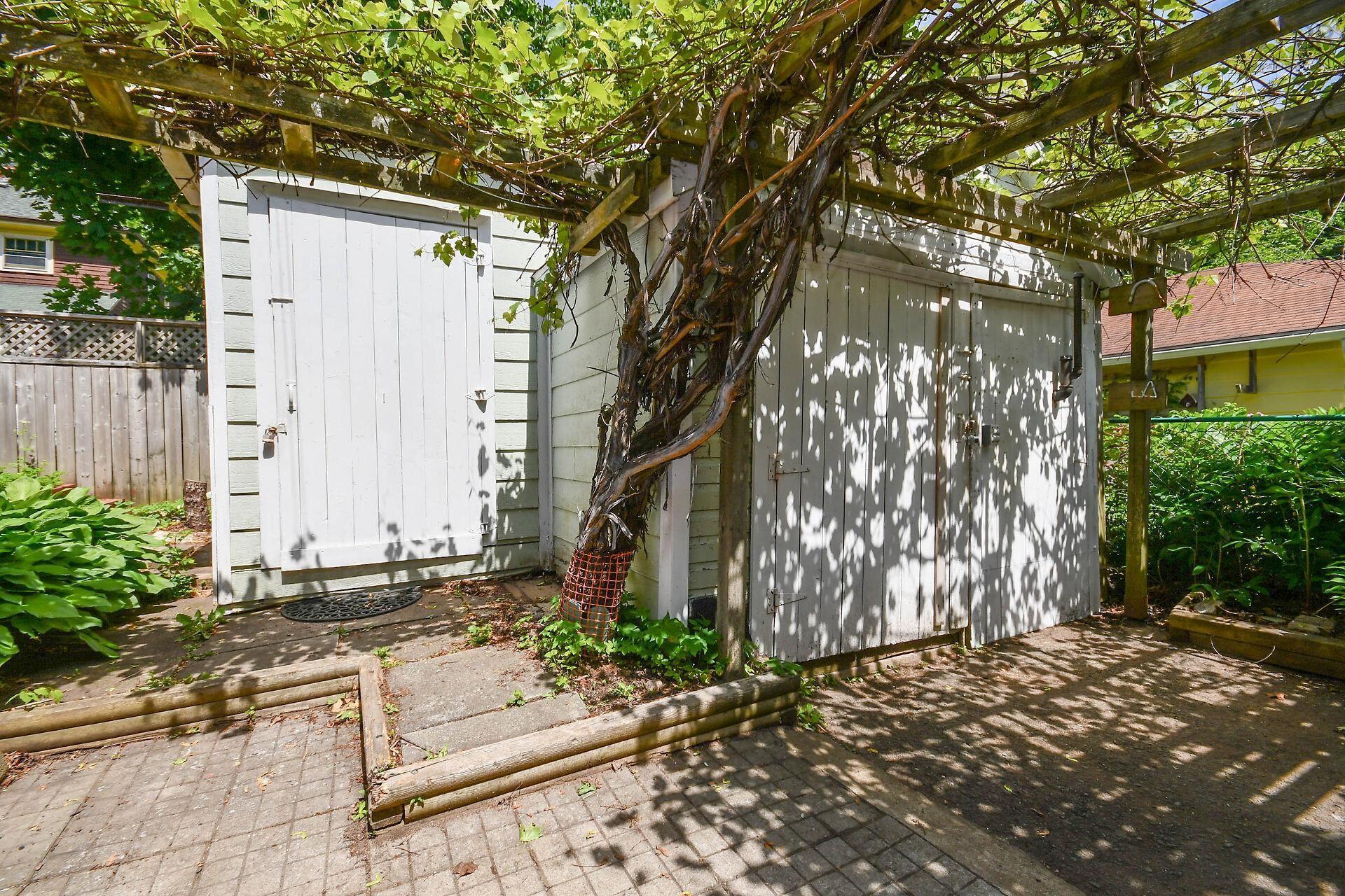 6285 Willow Street, Halifax, NS - Outdoor